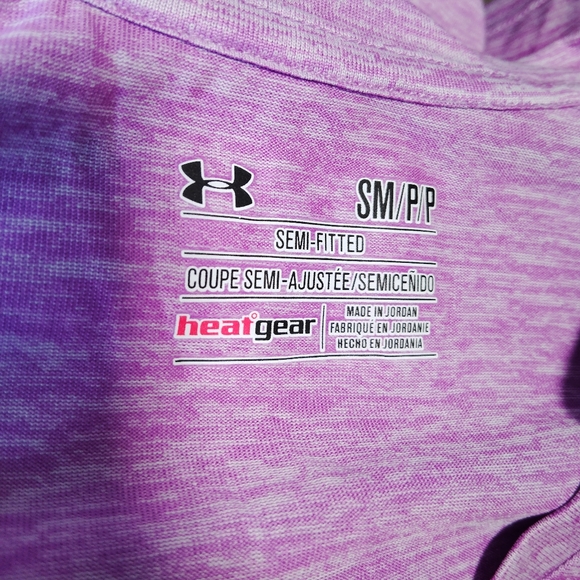 Under Armour semi fitted Heat Gear v neck top - Picture 4 of 4